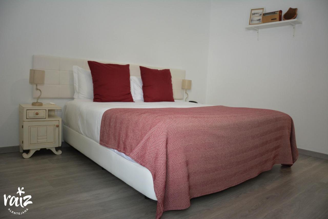 Raiz Alentejana Bed & Breakfast Reguengos de Monsaraz Exterior photo
